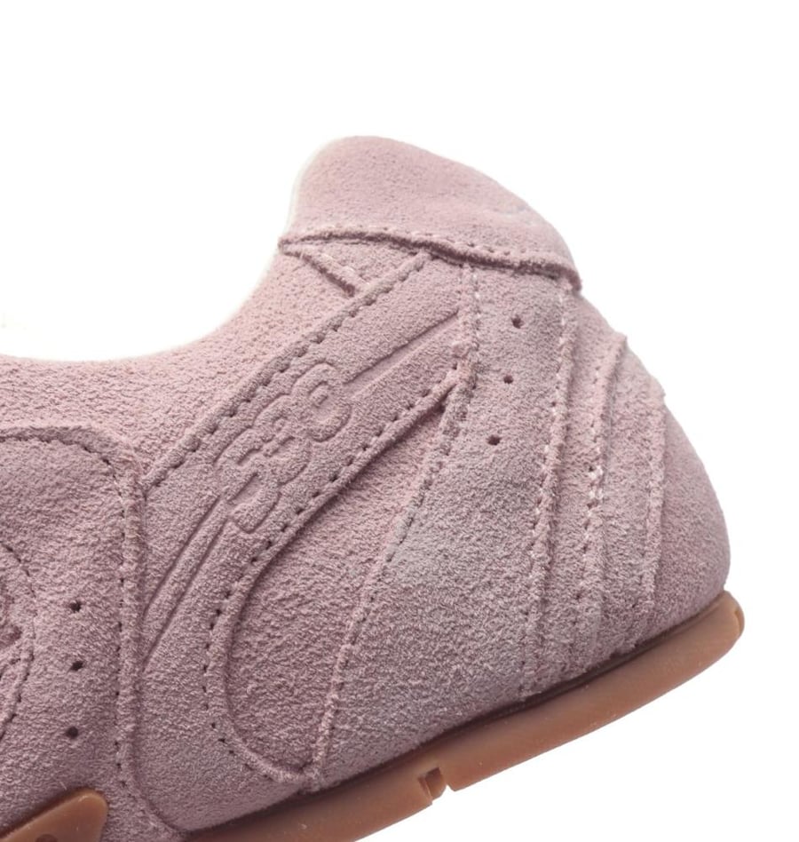 New balance  miu miu