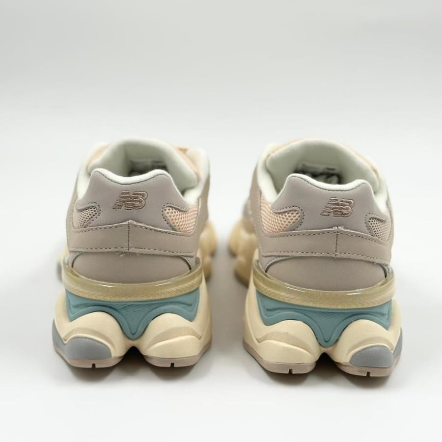 New Balance 9060
