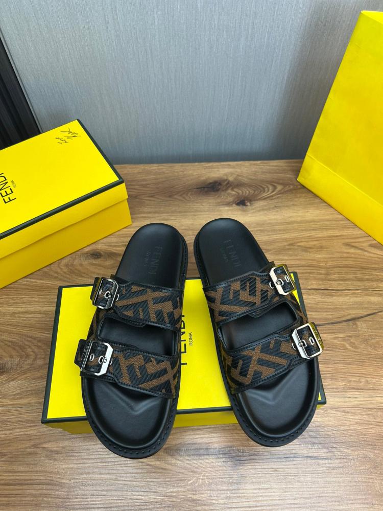 حذاء فندي Fendi - متجر الاختيار الافضل
