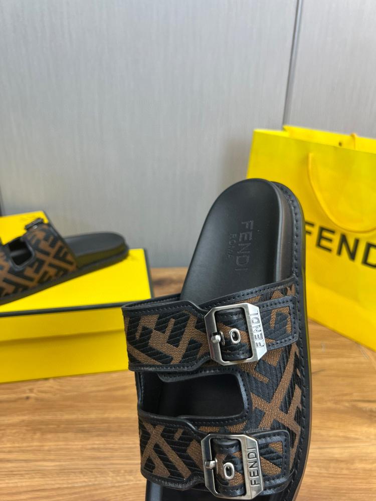 حذاء فندي Fendi - متجر الاختيار الافضل
