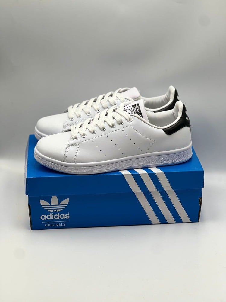 Adidas Campus