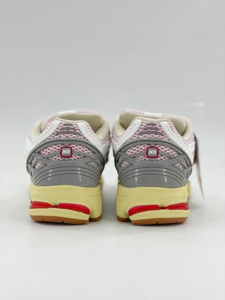 New Balance 1906