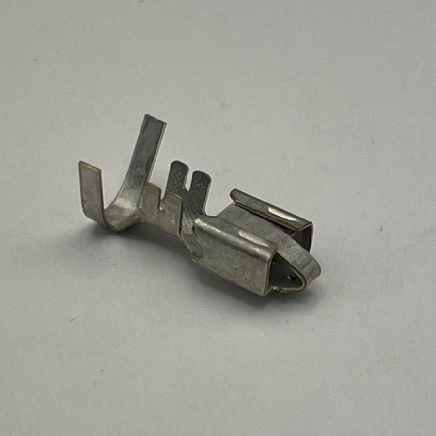 Metri-Pack Female Loose Terminal, 630 Series, 20-18 Ga.