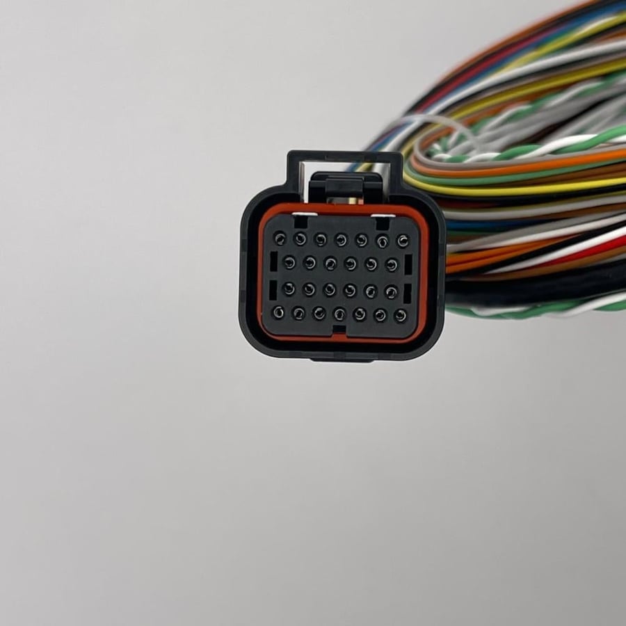 ضفيرة موتك ام 130 مع أسلاك تفزل Motec M130 Tefzel wiring harness