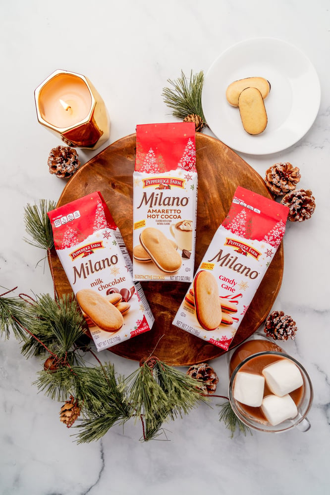 Cookies Milano from Pebridge Farm, hot chocolate with Amaretto flavor