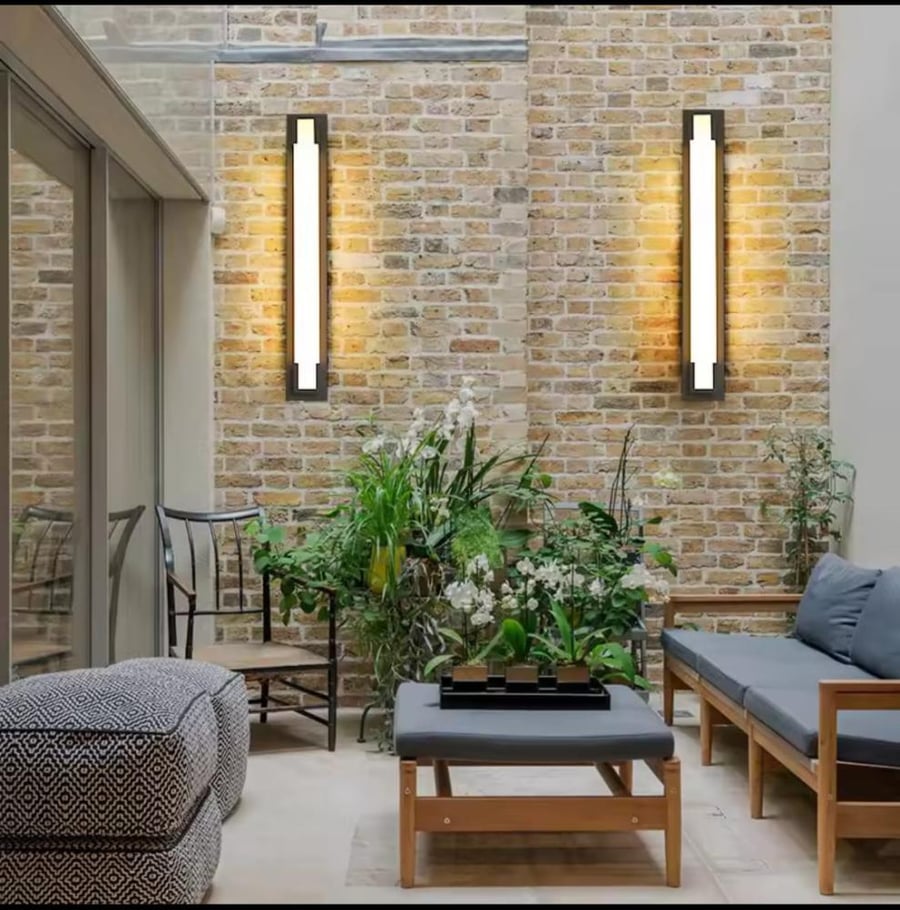 Exterior wall lighting with black frame, light color yellow, 30 watts
