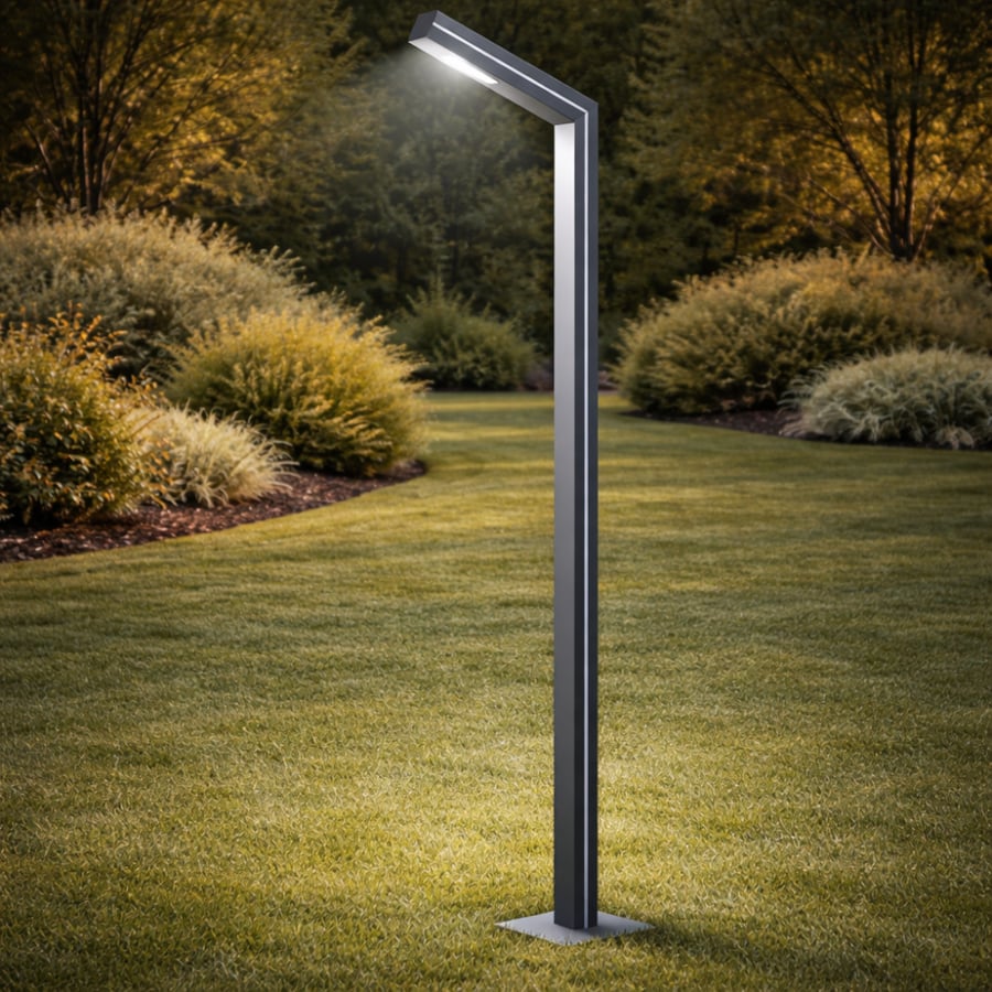 Outdoor LED street pole light – height 3 meters – power 100 watts – white illumination