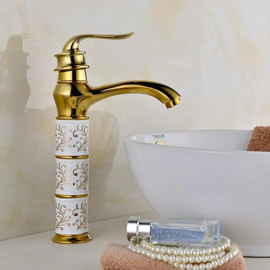 High sink mixer with multiple colors