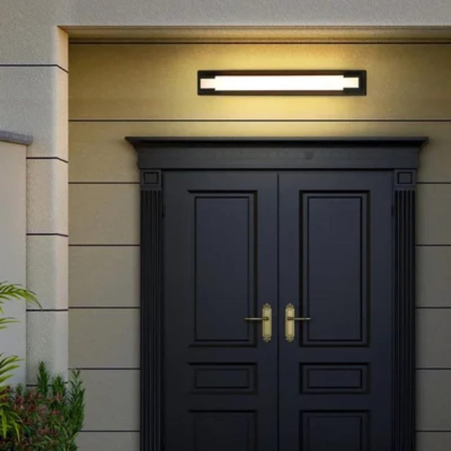 Exterior wall lighting with black frame, light color yellow, 30 watts