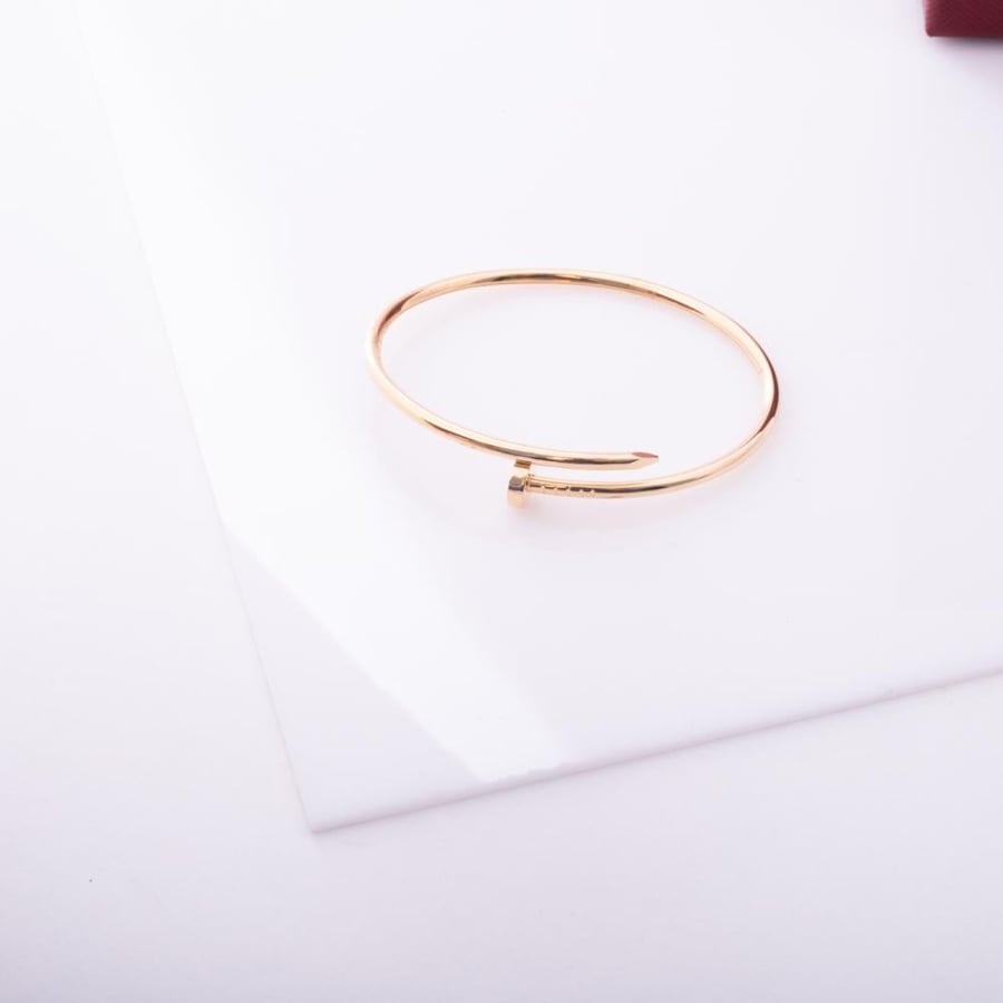 اسوارة المسمار ذهب عيار 18
