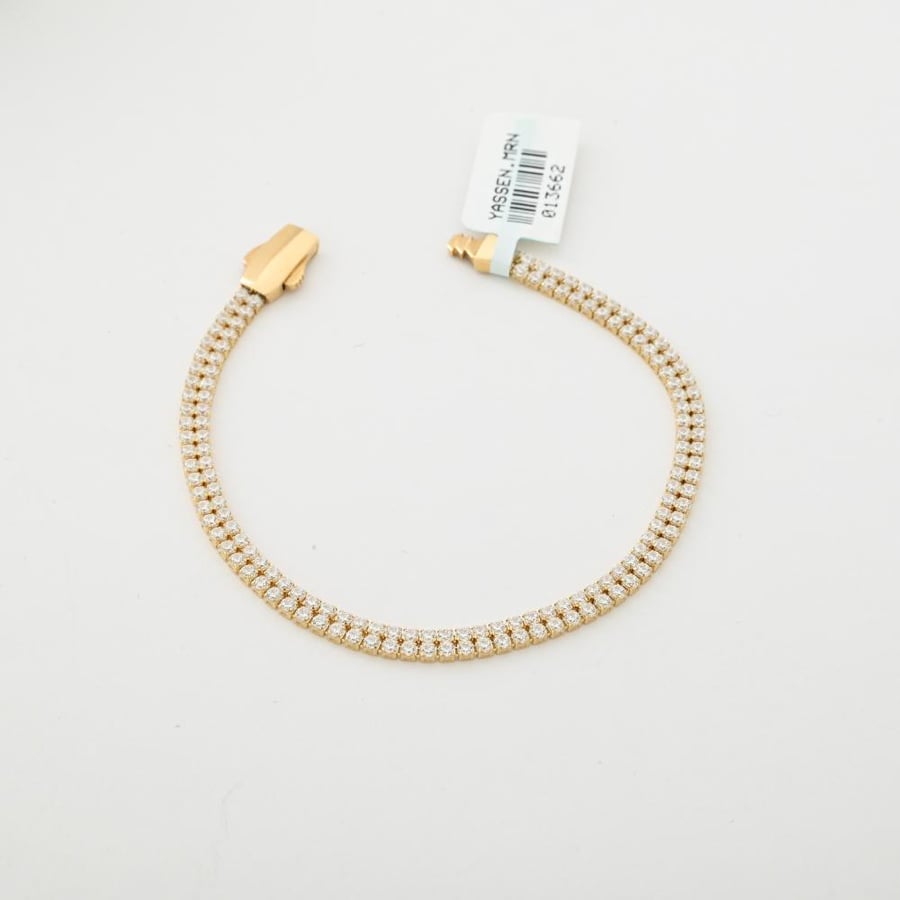 18-karat gold bracelet