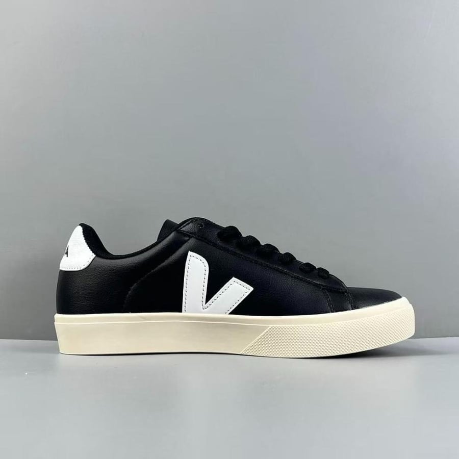 VEJA CAMPO LEATHER BLACK WHITE