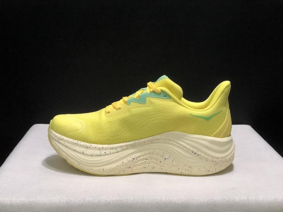 حذاء سنيكرز HOKA One One SKYWARD X