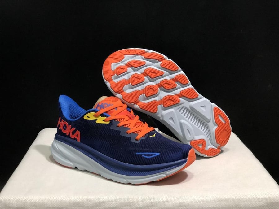 حذاء سنيكرز HOKA Clifton 9