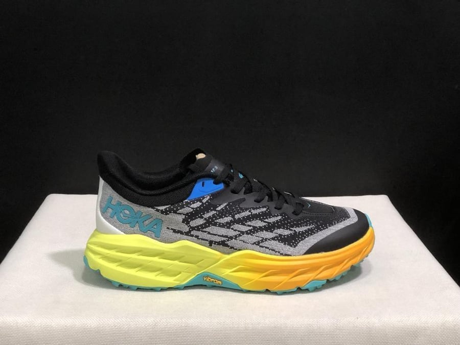 حذاء سنيكرز هوكا HOKA Speedgoat 5
