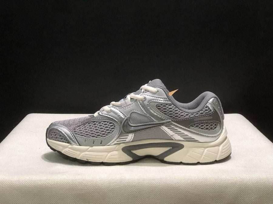 Nike V5 RNR