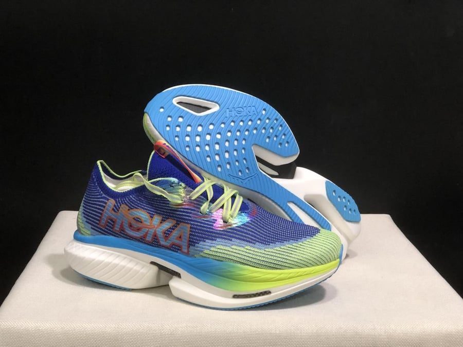 حذاء سنيكرز HOKA One One Cielo X1