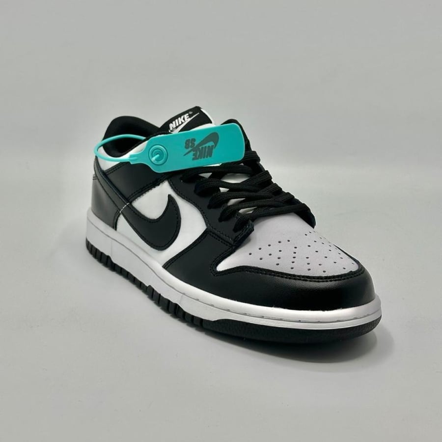 حذاء رياضي Dunk Low من نايك "Panda"