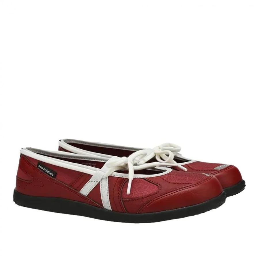 New Balance Flat Breeze Red | حذاء نيو بالانس أحمر