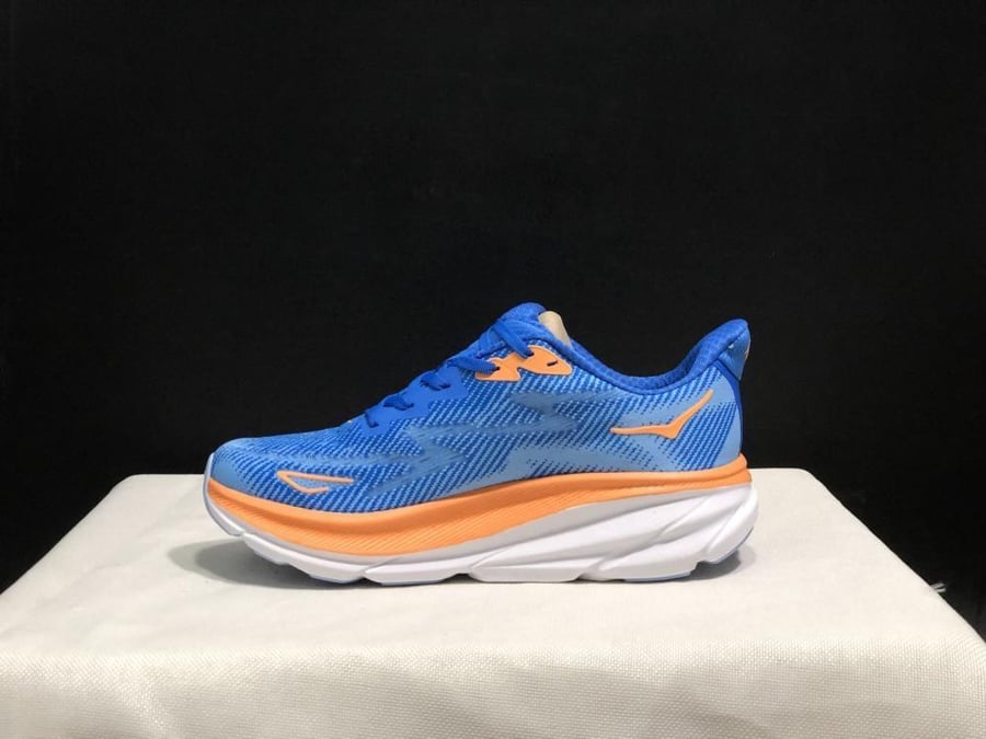 حذاء سنيكرز HOKA Clifton 9