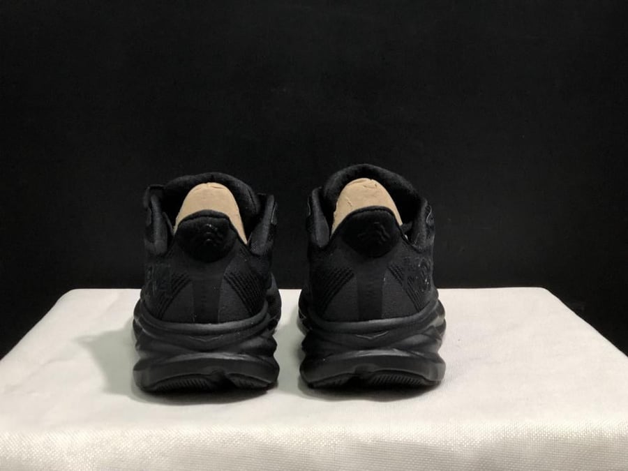 حذاء سنيكرز HOKA Clifton 9