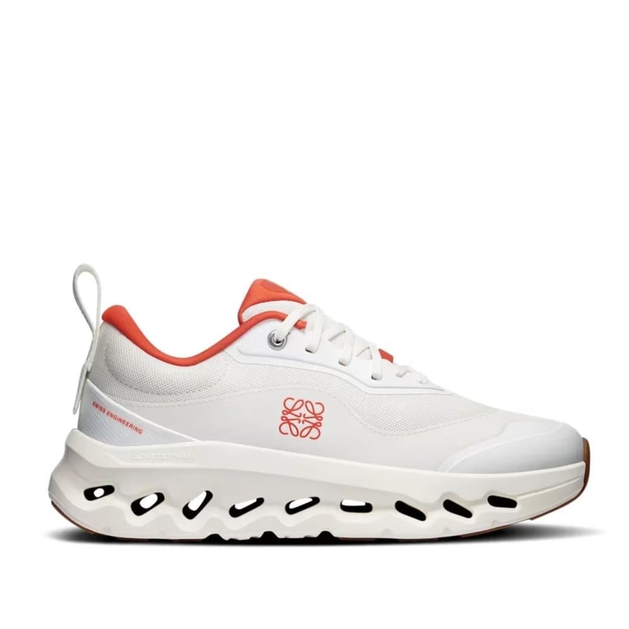On Running Cloudtilt 2 x LOEWE 'White Orange'