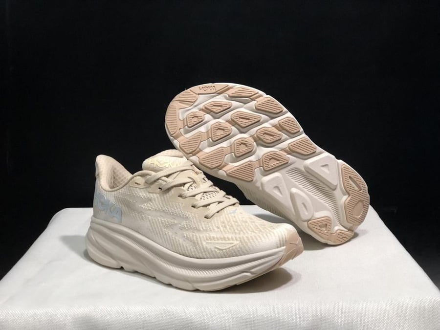 حذاء سنيكرز HOKA Clifton 9