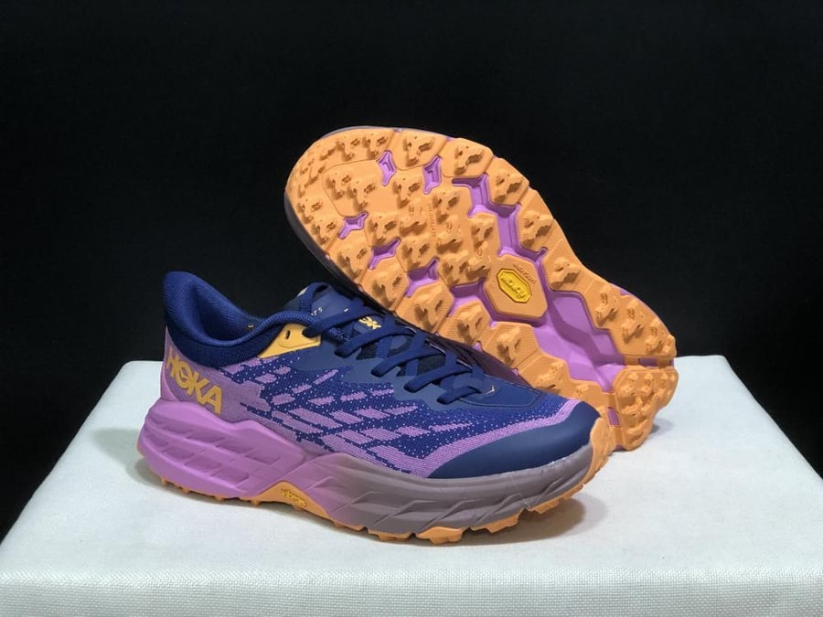 حذاء سنيكرز هوكا HOKA Speedgoat 5