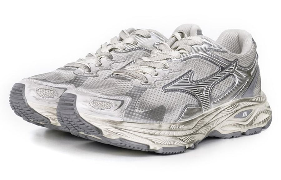 Mizuno Racer S 'White Metallic Silver'