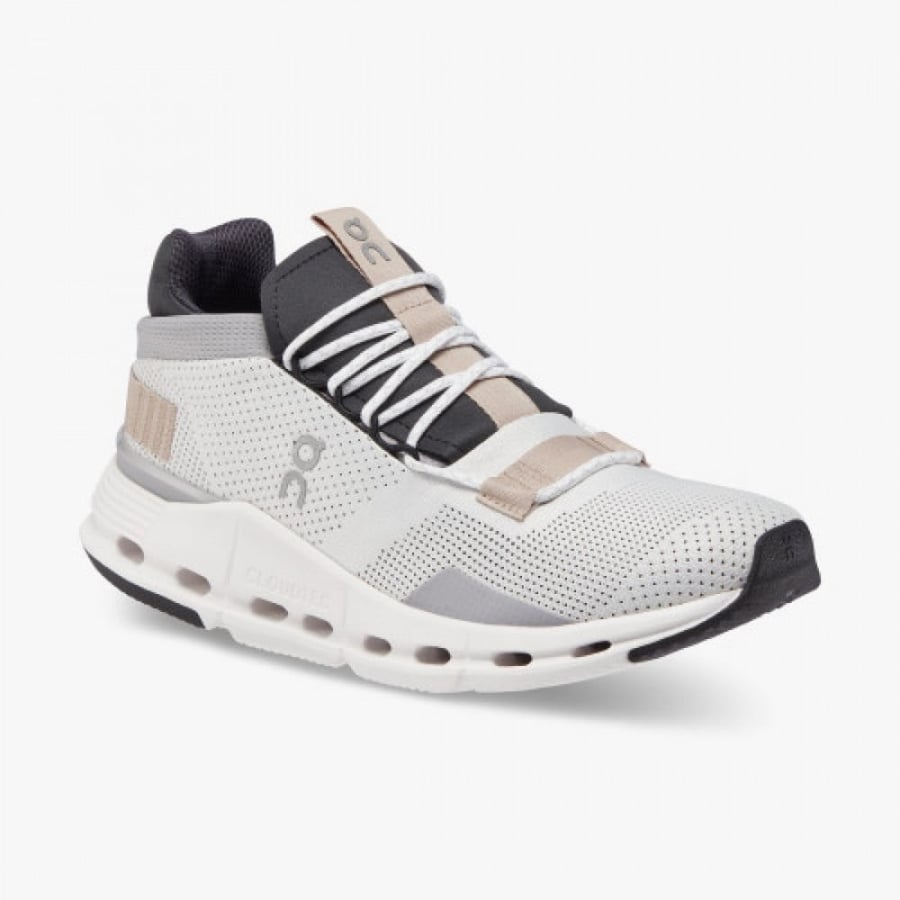 ON CLOUDNOVA WHITE/SAND