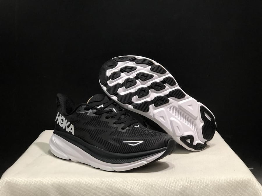 حذاء سنيكرز HOKA Clifton 9