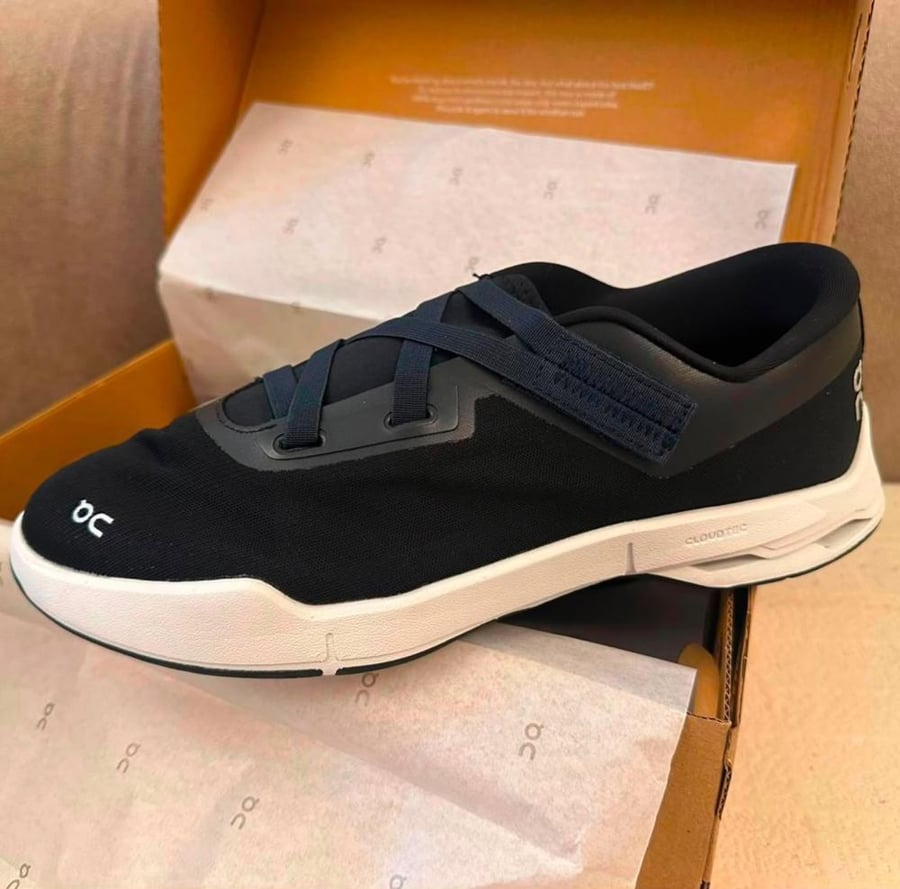 On Running x Zendaya Cloudnova Moon Black white
