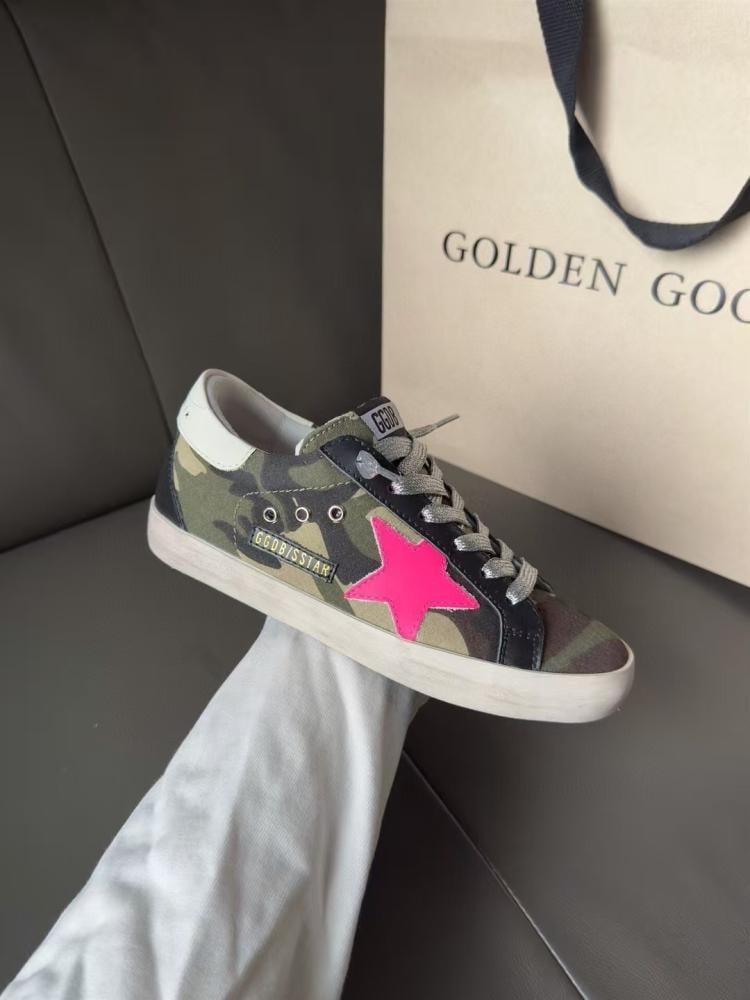 حذاء جولدن جوس Golden Goose