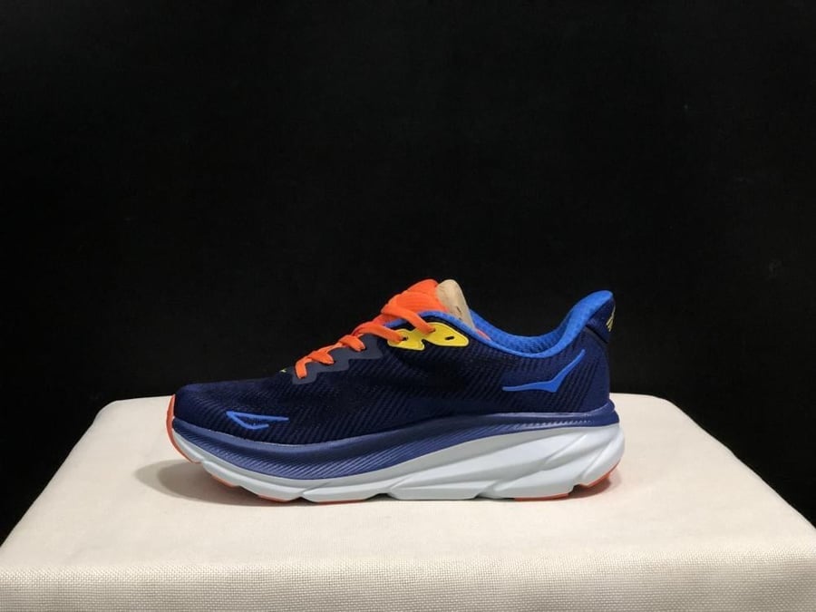 حذاء سنيكرز HOKA Clifton 9