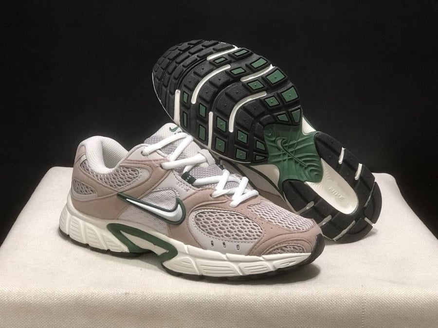 Nike V5 RNR