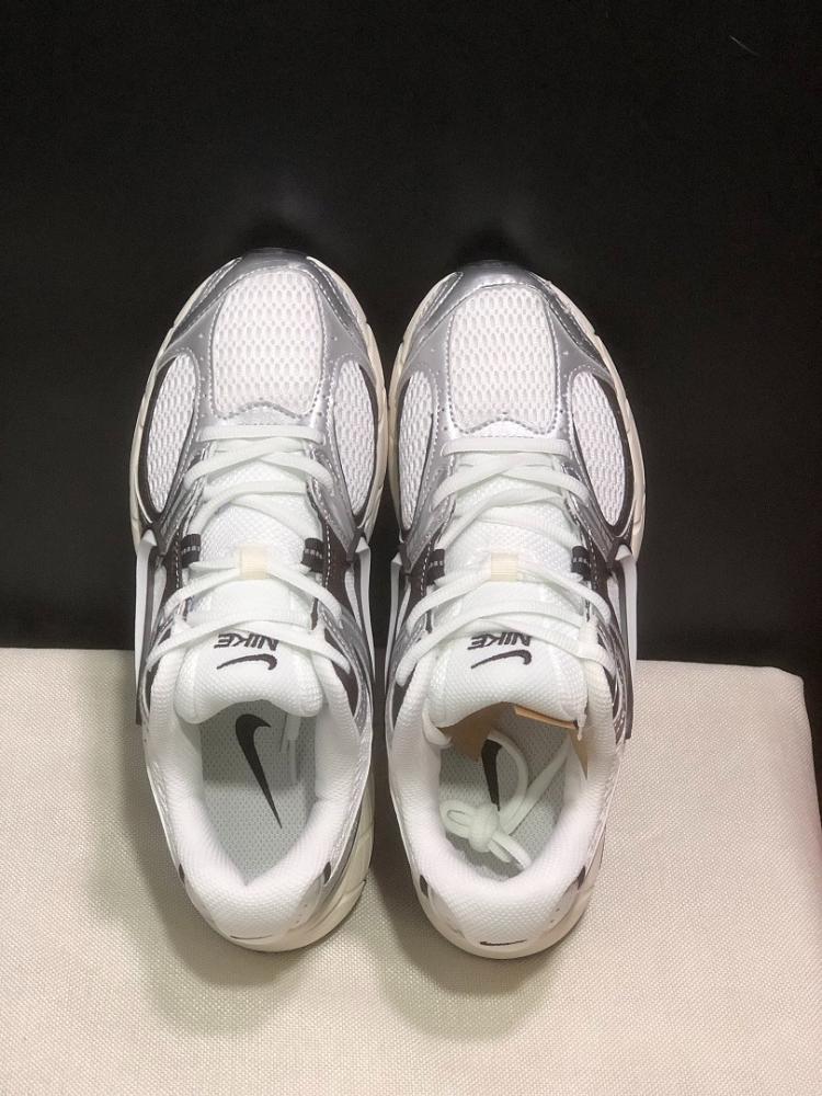 Nike V5 RNR