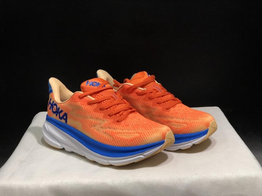 حذاء سنيكرز HOKA Clifton 9