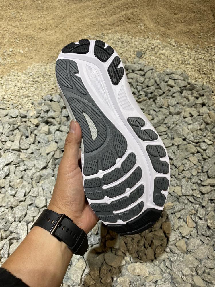 GEL-KAYANO™ 31 BLACK/PURE SILVER