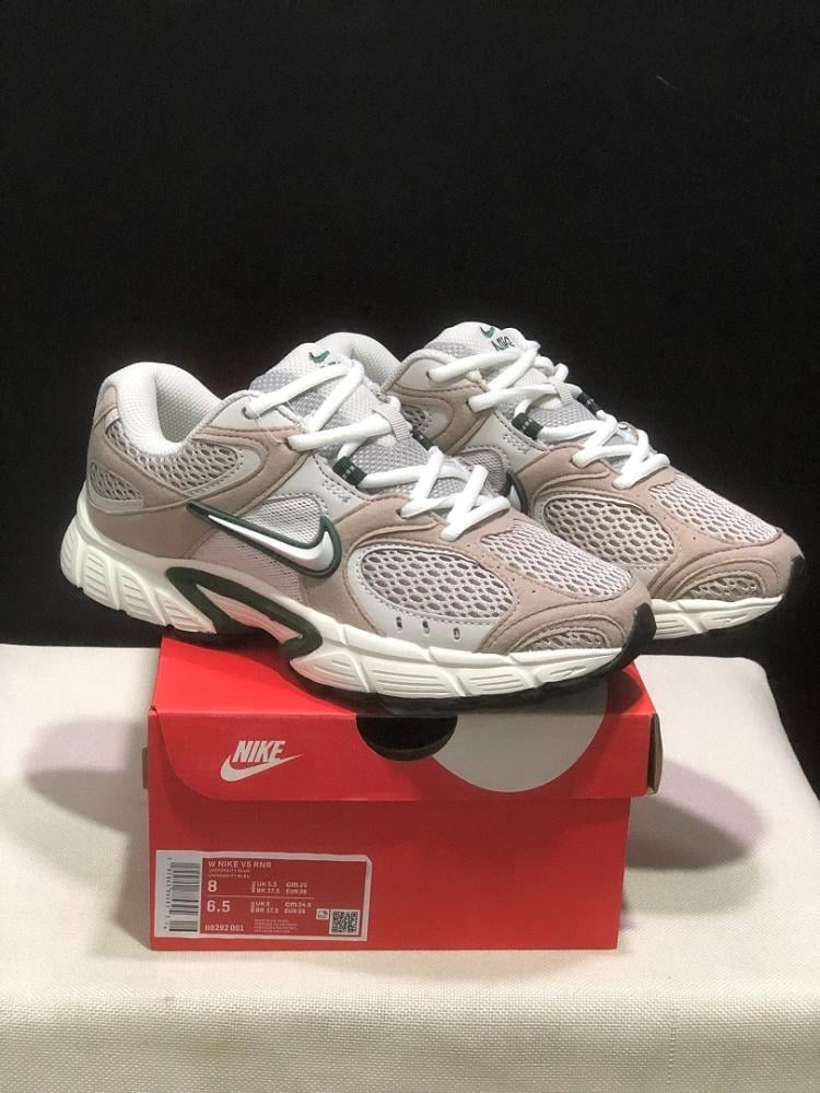 Nike V5 RNR