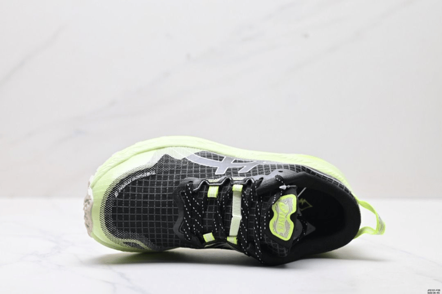 Asics Trabuco Max 3 BLACK/OATMEAL (WMNS)