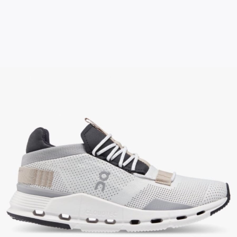 ON CLOUDNOVA WHITE/SAND