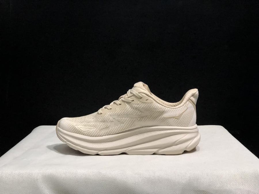 حذاء سنيكرز HOKA Clifton 9