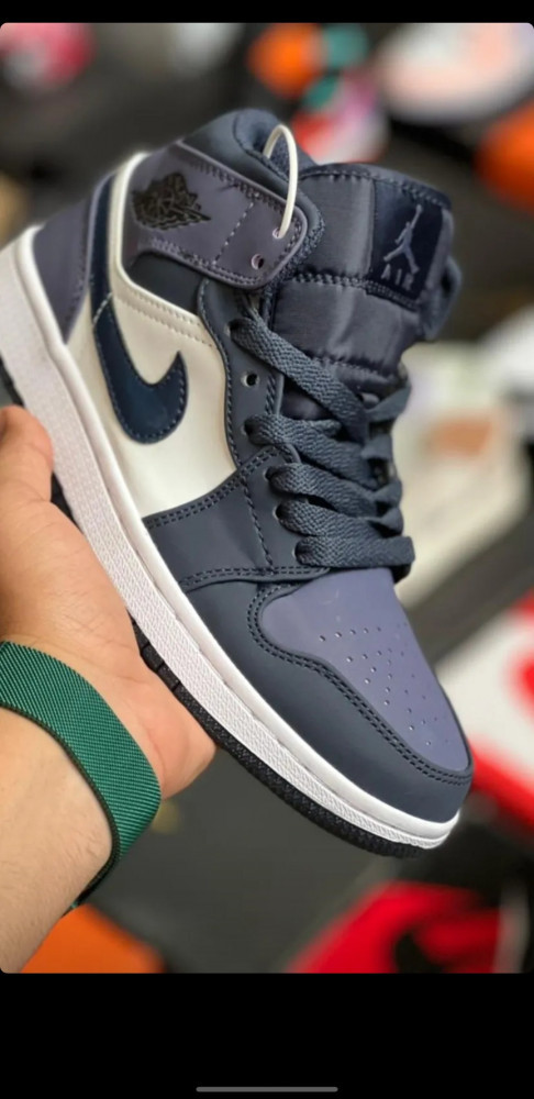 Air Jordan 1 Mid Sanded Purple