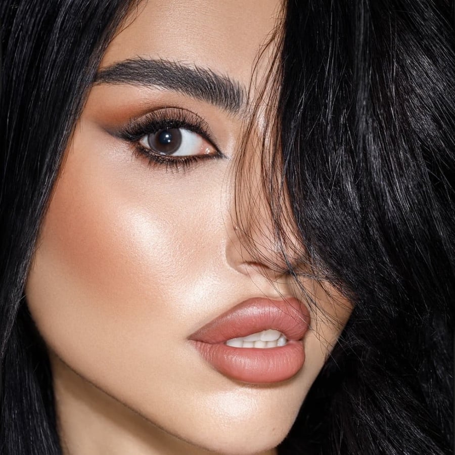عدسات بوكاهونتاس من  امارا - ساسي Sassy