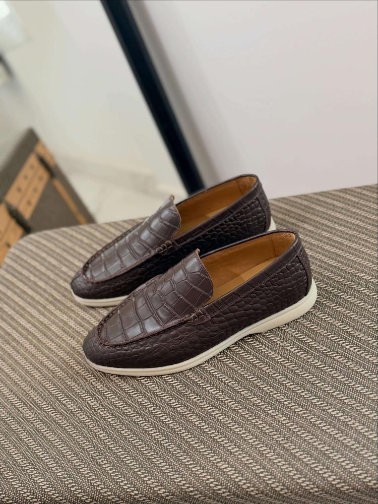 لوفر لورو بيانا رجالي بني فاخر بنقشة جلدية – Loro Piana Brown Loafer