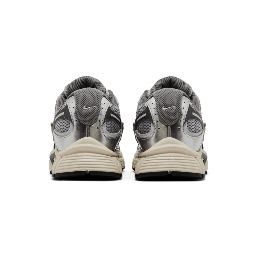 حذاء نايك V5 RNR أبيض ورمادي وأسود – Nike V5 RNR White/Vast Grey/College Grey/Black