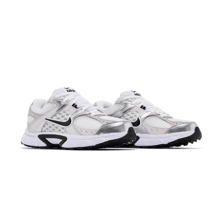 حذاء نايك V5 RNR أبيض ورمادي فضي وأسود – Nike V5 RNR White/Vast Grey/Silver/Black
