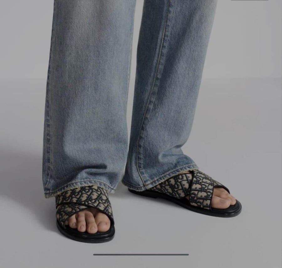 صندل كرستيان ديور أسود وأبيض – Christian Dior Sandals Black & White