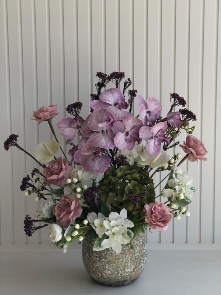 Vase with flowers