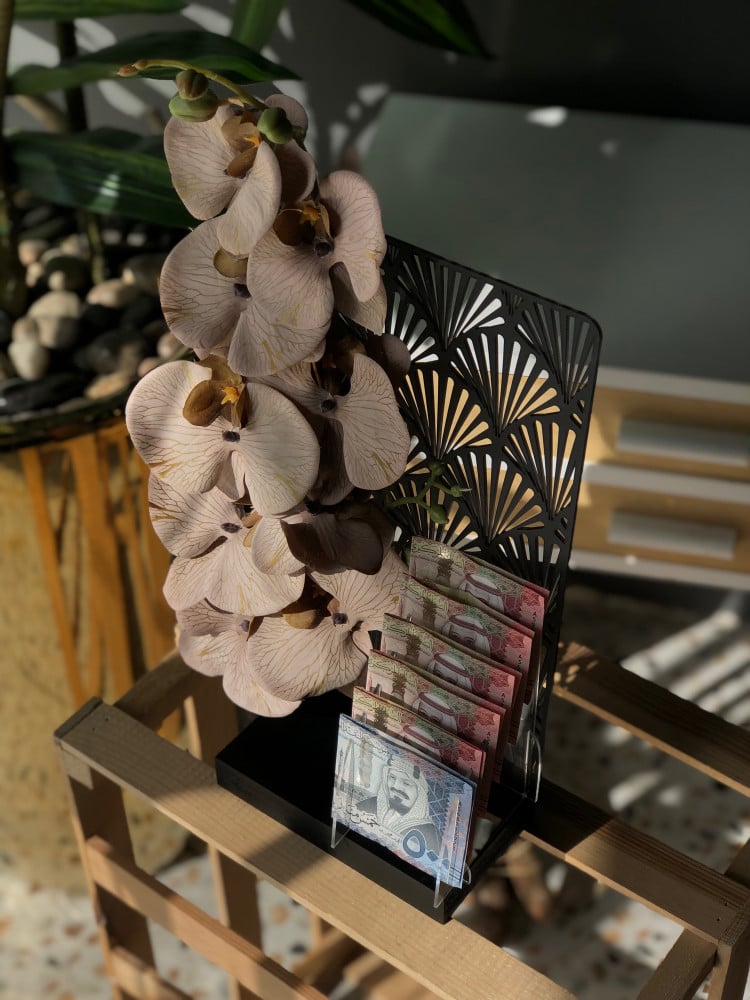 Flowers stand